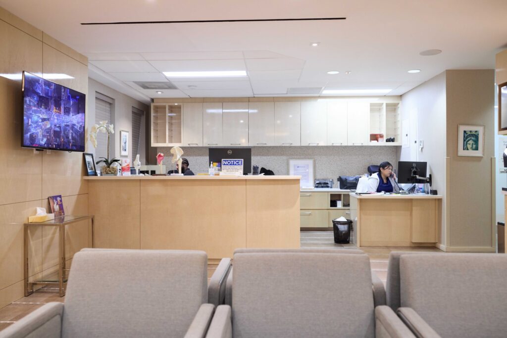 sean thompson office 22