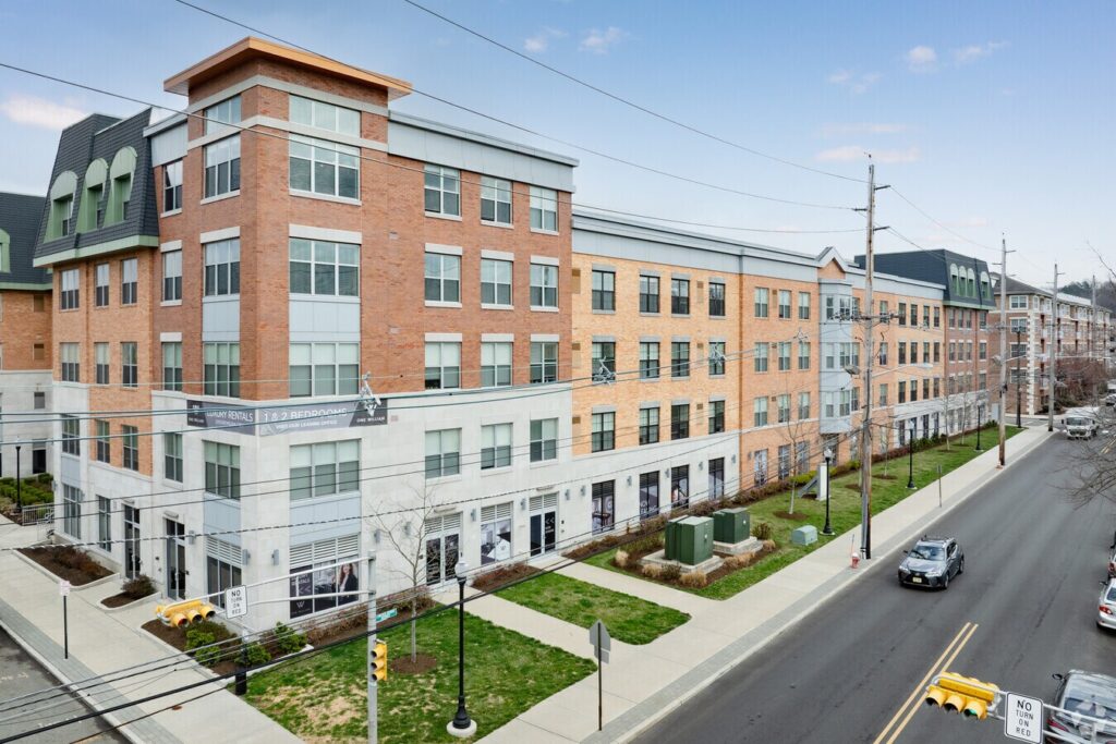 Englewood, NJ 07631 location